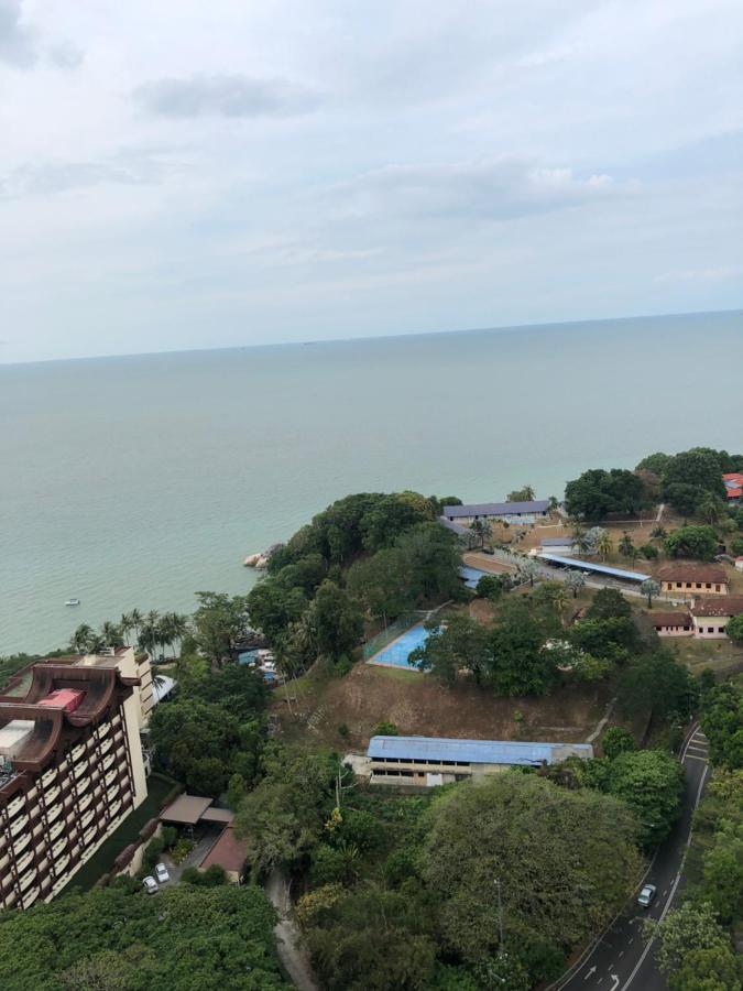 Beach Resort Home Stay Sri Sayang Apartment Batu Ferringhi 2Bedroom المظهر الخارجي الصورة