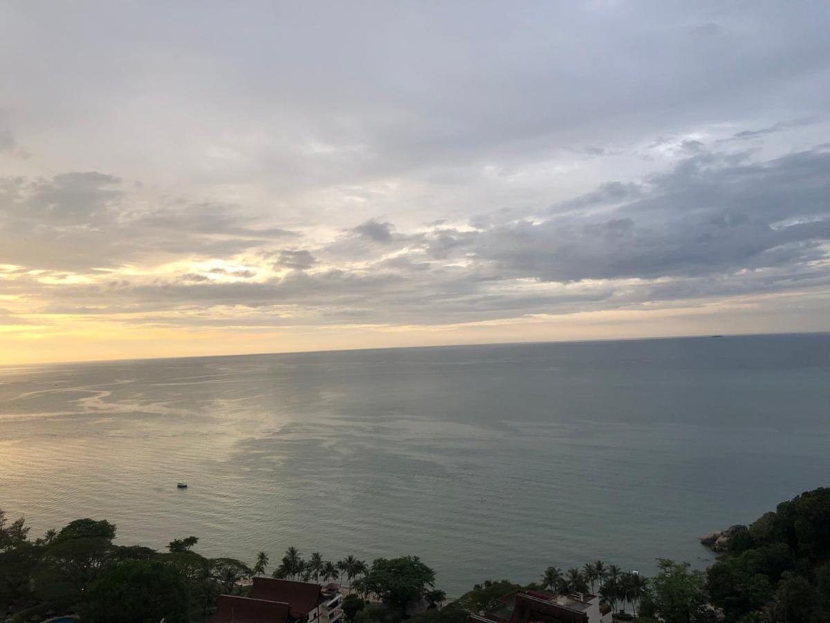 Beach Resort Home Stay Sri Sayang Apartment Batu Ferringhi 2Bedroom المظهر الخارجي الصورة