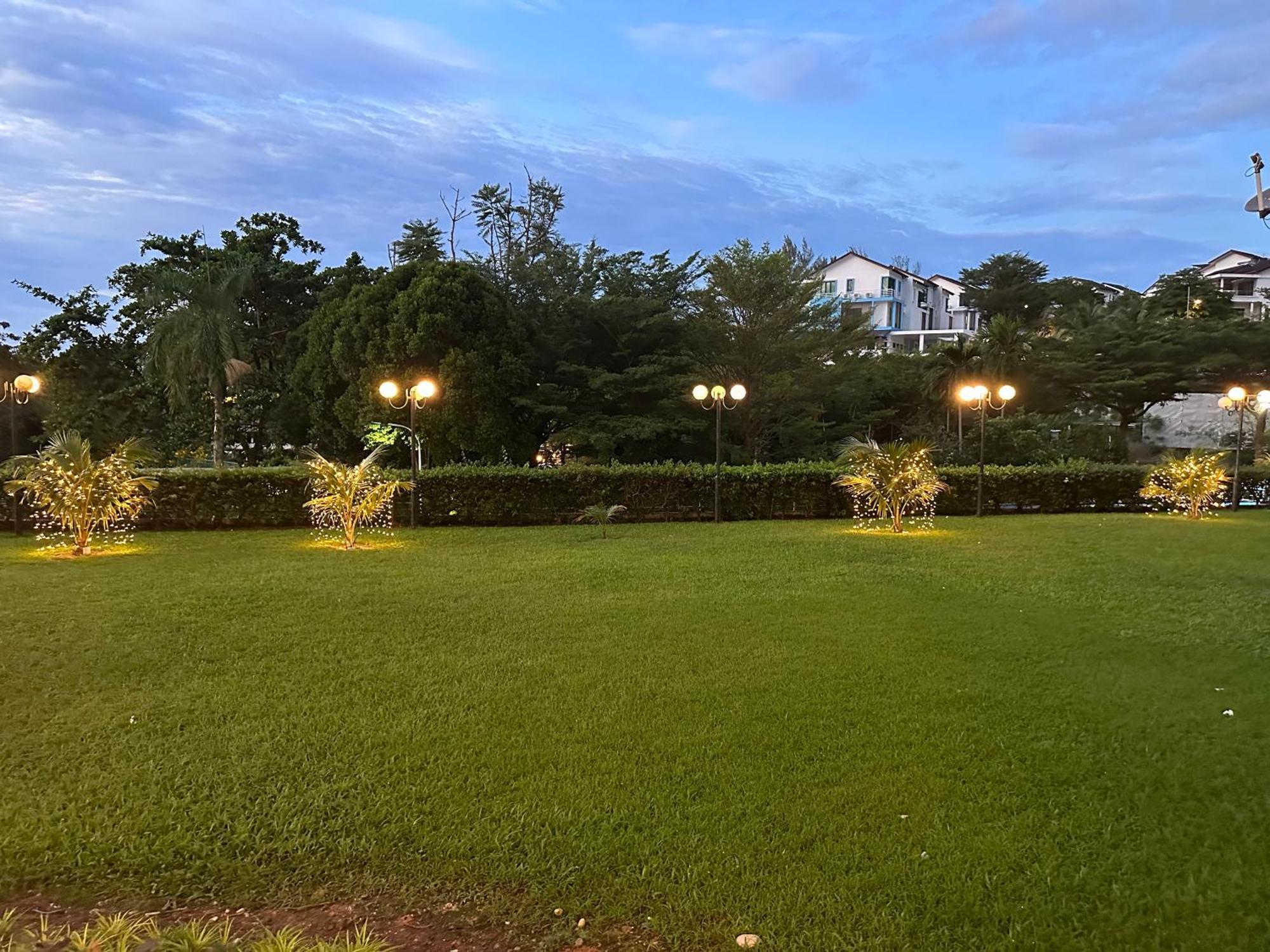 Beach Resort Home Stay Sri Sayang Apartment Batu Ferringhi 2Bedroom المظهر الخارجي الصورة