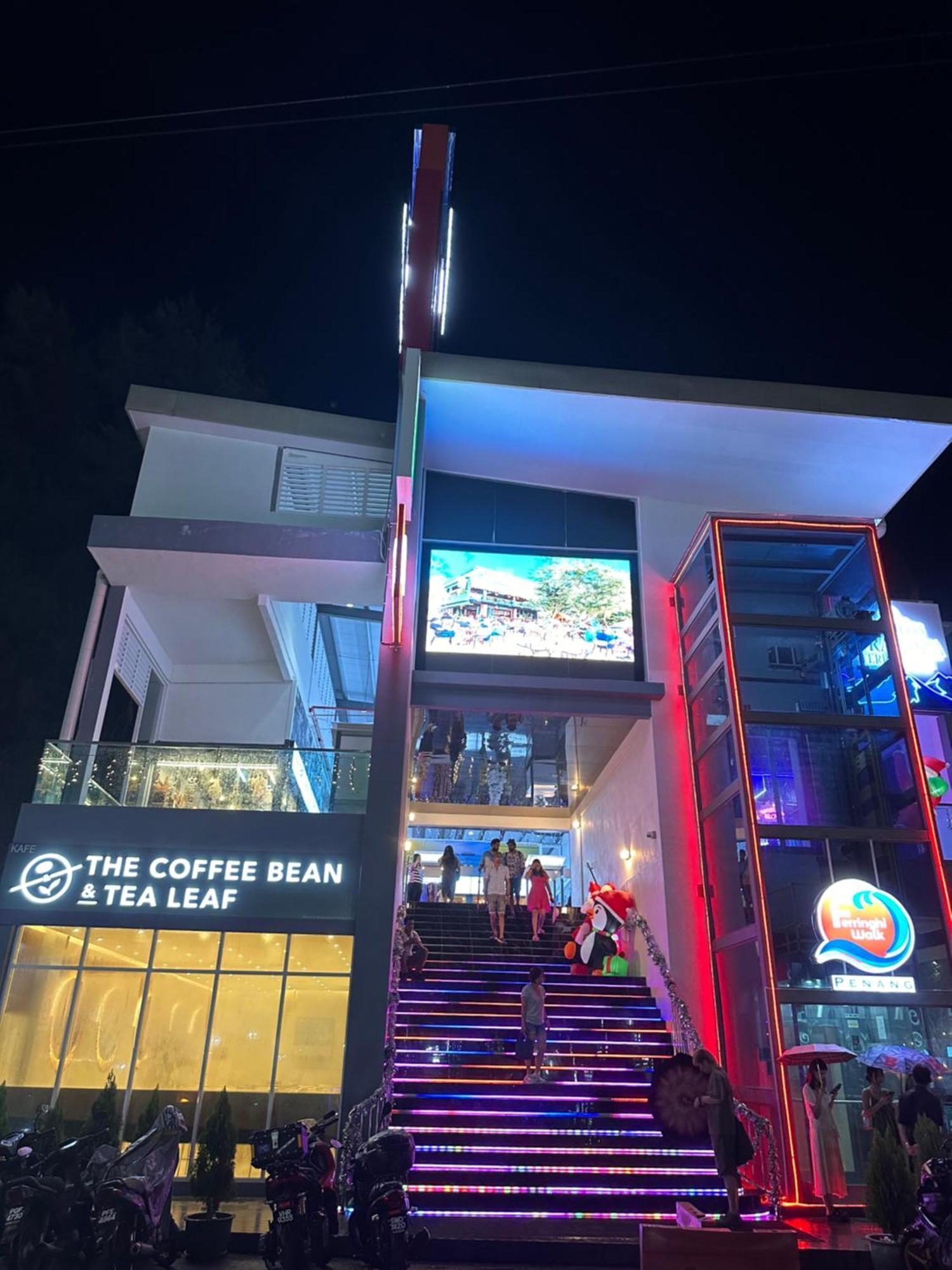 Beach Resort Home Stay Sri Sayang Apartment Batu Ferringhi 2Bedroom المظهر الخارجي الصورة